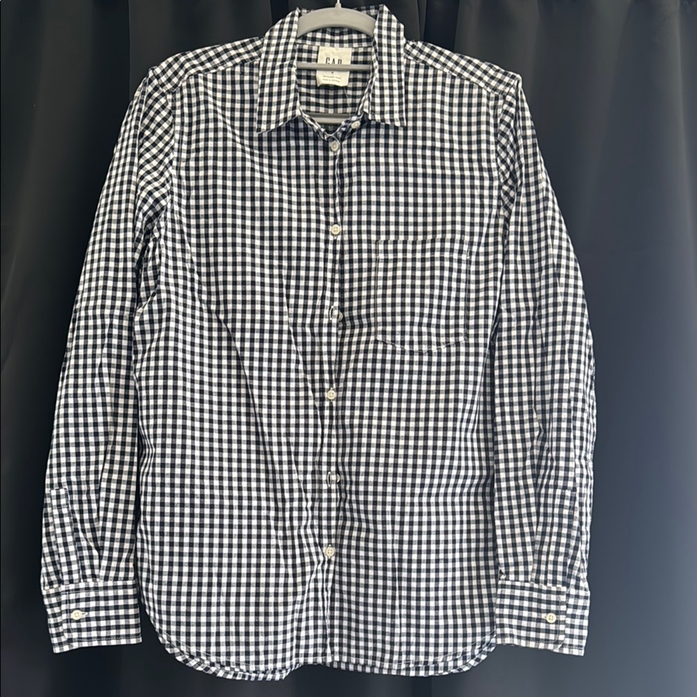 GAP Black and White Casual Button Down Shirt (100% Cotton)